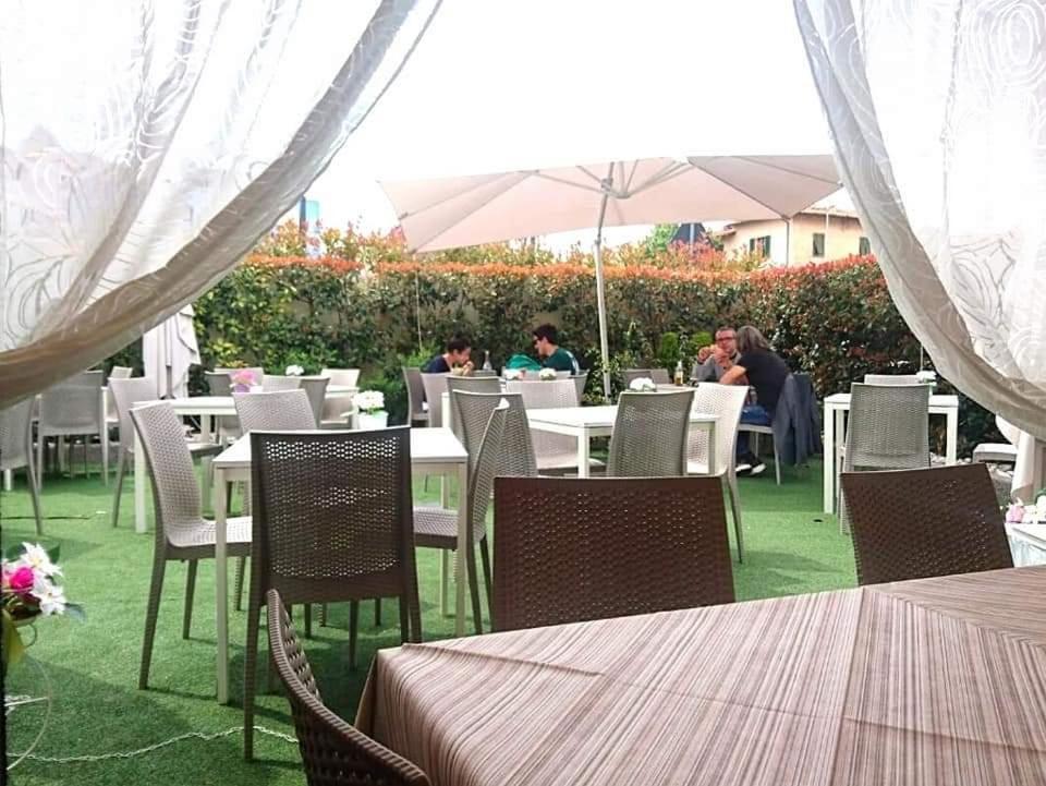 بيزا B&B La Sicilia A Tavola المظهر الخارجي الصورة