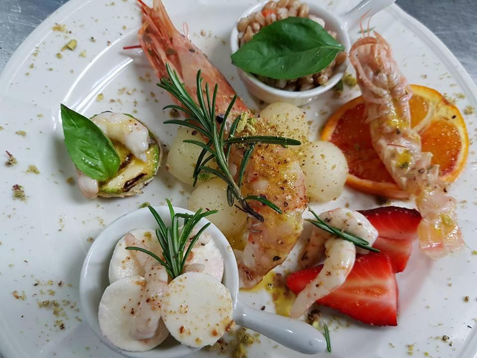 بيزا B&B La Sicilia A Tavola المظهر الخارجي الصورة